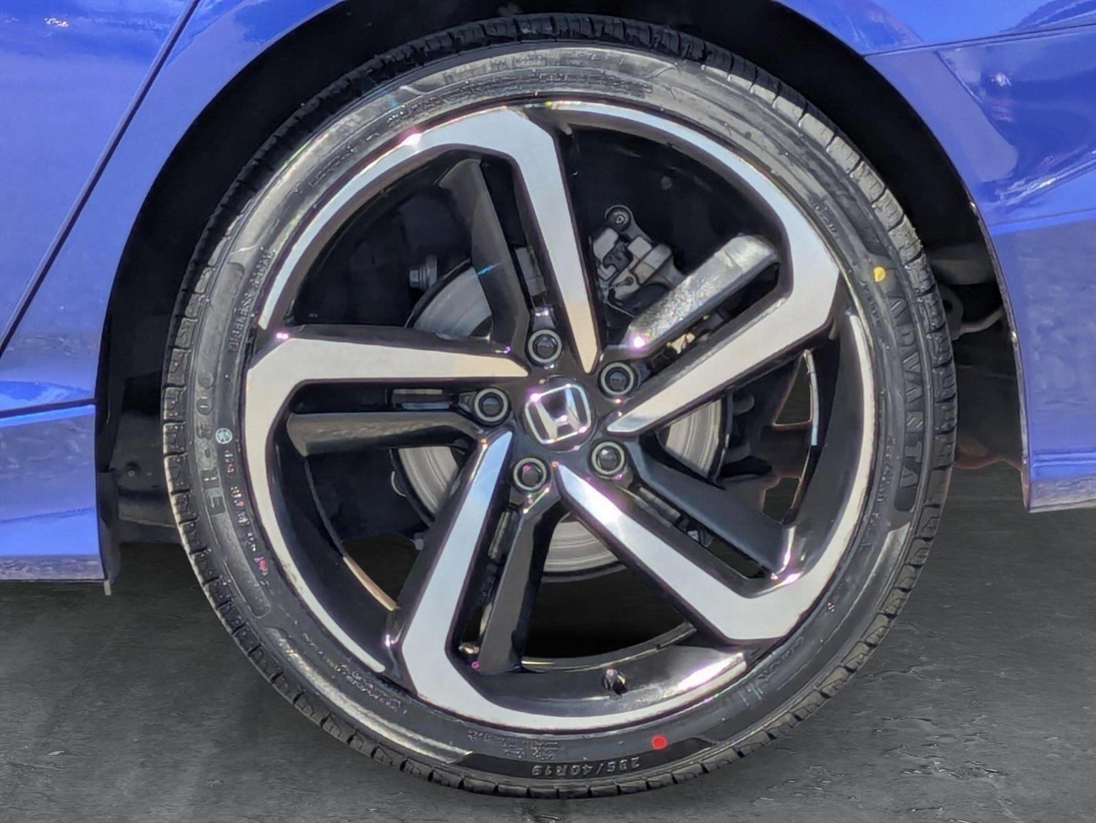 2020 Honda Accord Sedan Vehicle Photo in Valencia, CA 91355-1794