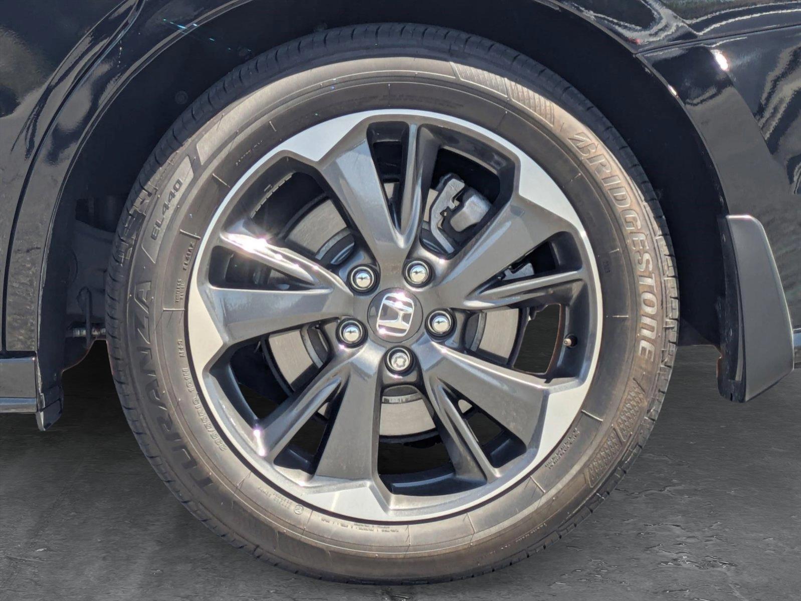 2024 Honda Odyssey Vehicle Photo in Valencia, CA 91355-1794