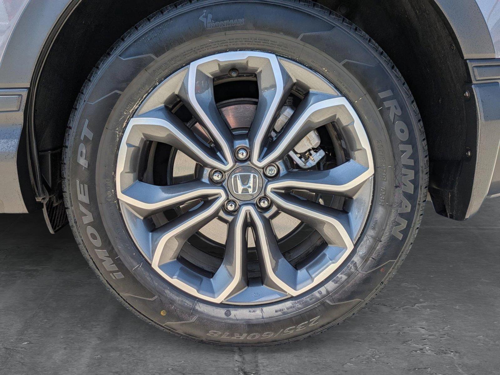 2022 Honda CR-V Vehicle Photo in Valencia, CA 91355