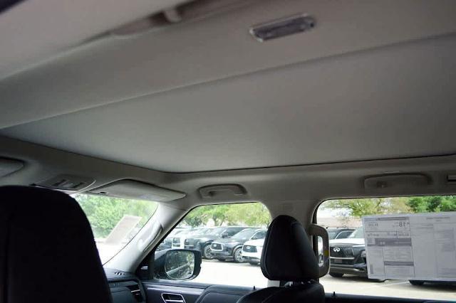 2025 INFINITI QX80 Vehicle Photo in Houston, TX 77090