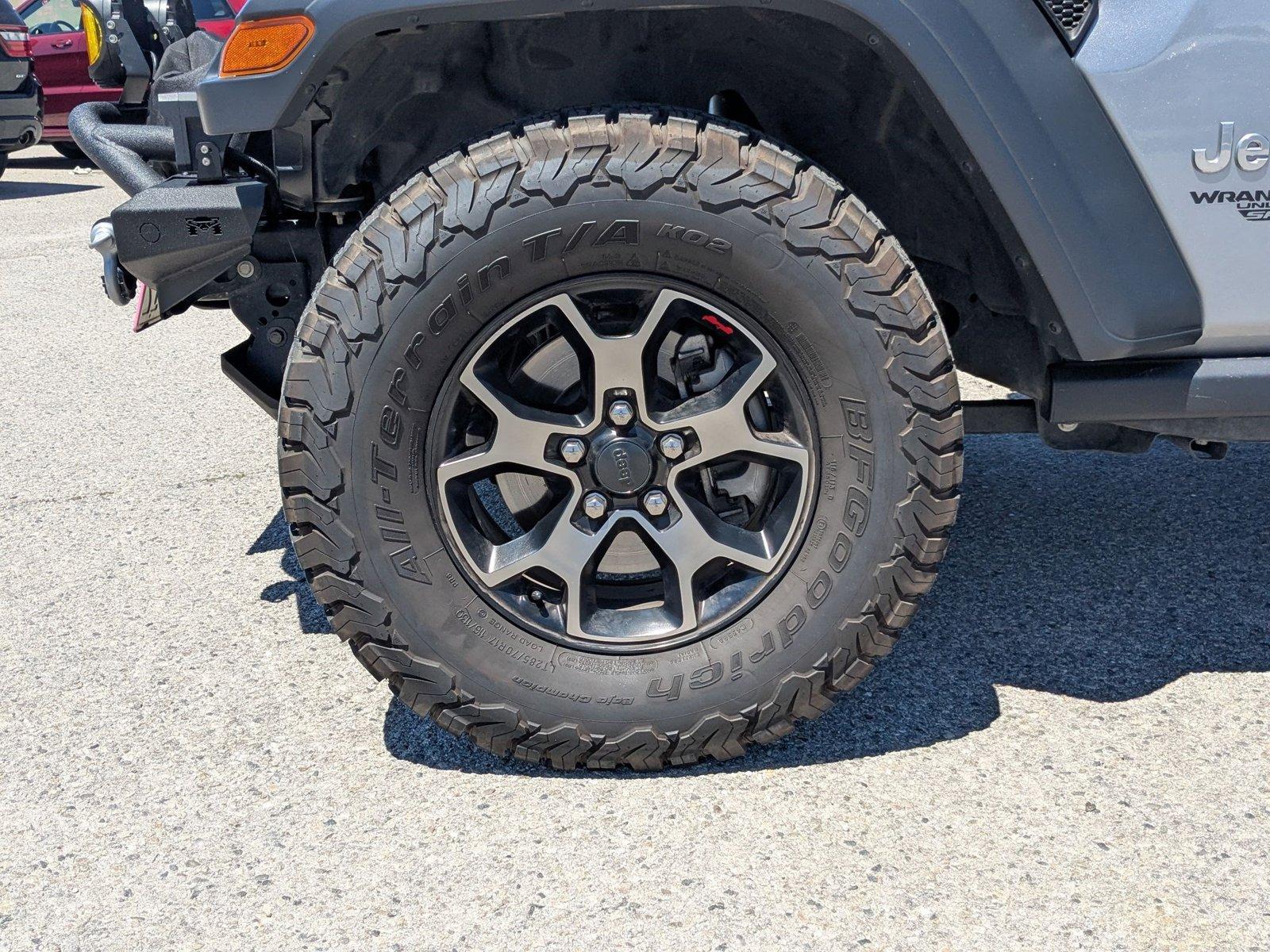 2020 Jeep Wrangler Unlimited Vehicle Photo in Valencia, CA 91355