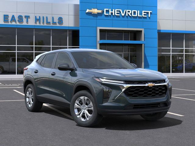 2025 Chevrolet Trax Vehicle Photo in Roslyn, NY 11576