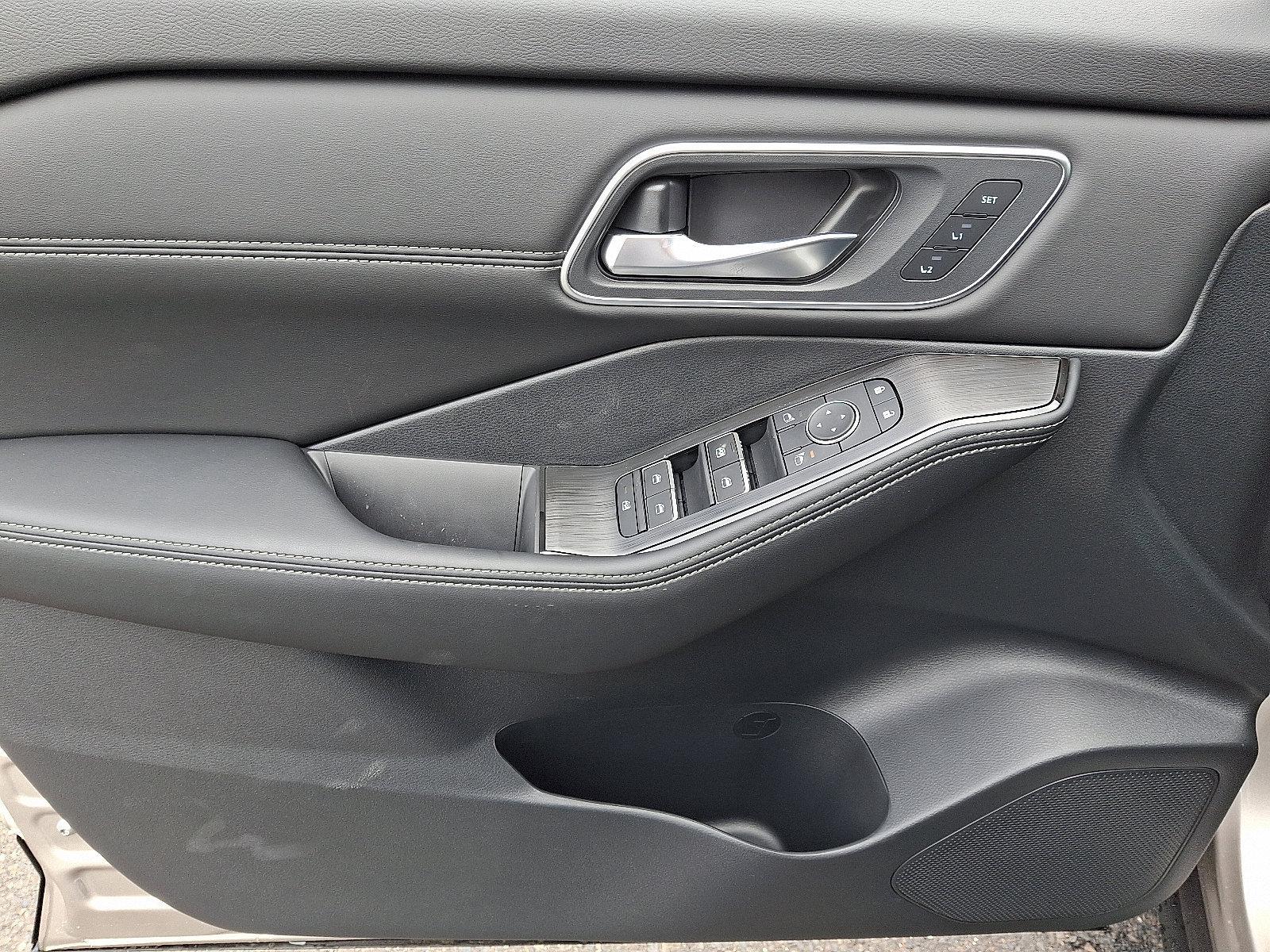 2025 Nissan Rogue Vehicle Photo in Jenkintown, PA 19046