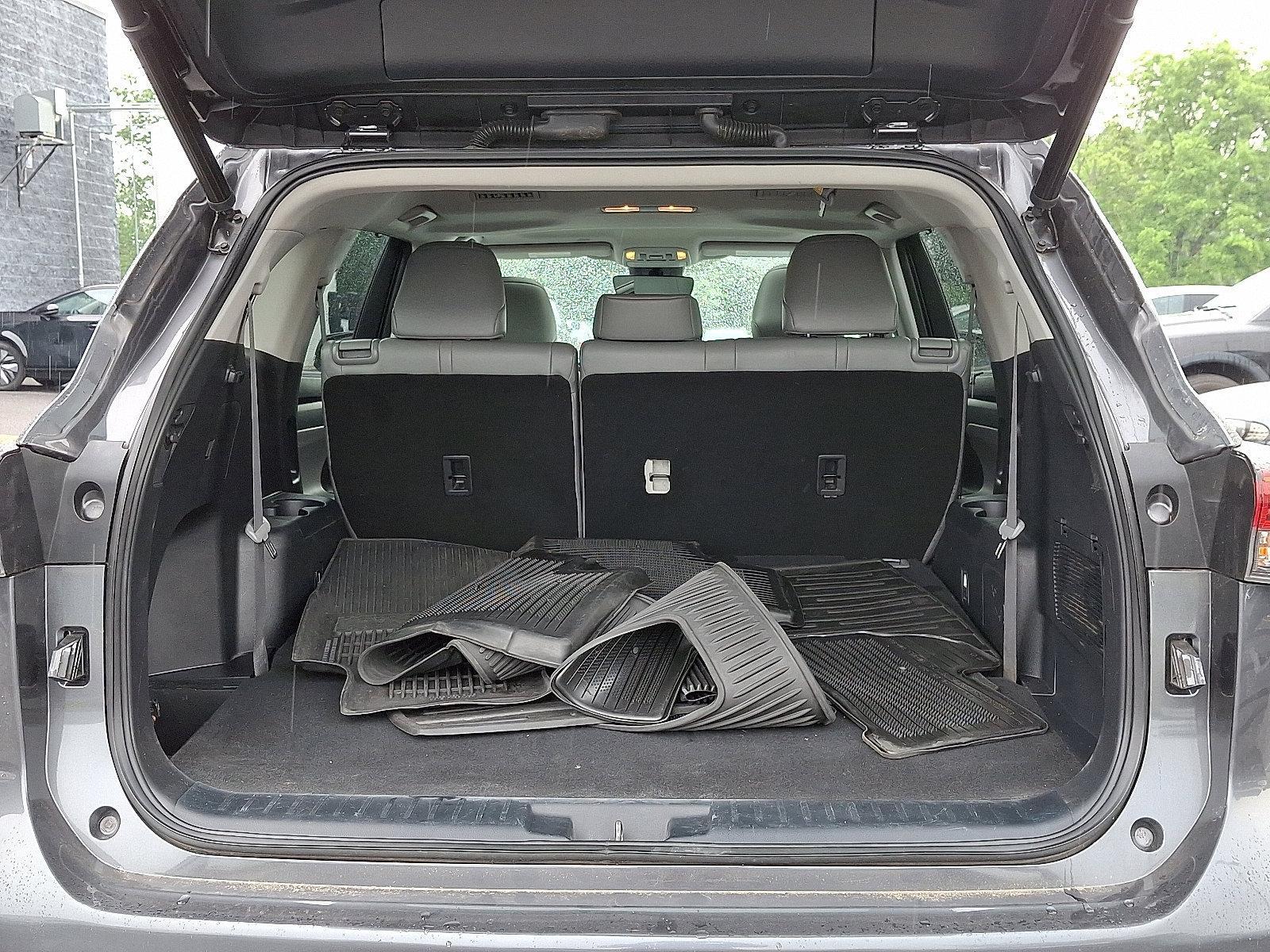 2022 Toyota Highlander Vehicle Photo in Mechanicsburg, PA 17050-2306