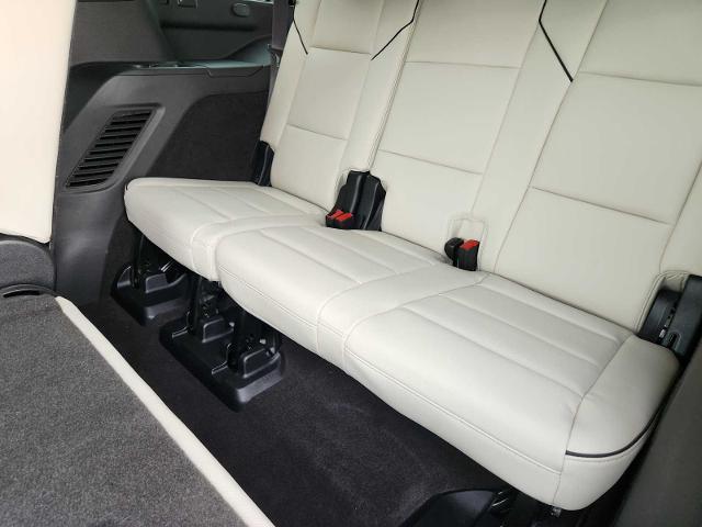 2024 Cadillac Escalade Vehicle Photo in DENTON, TX 76210-9321