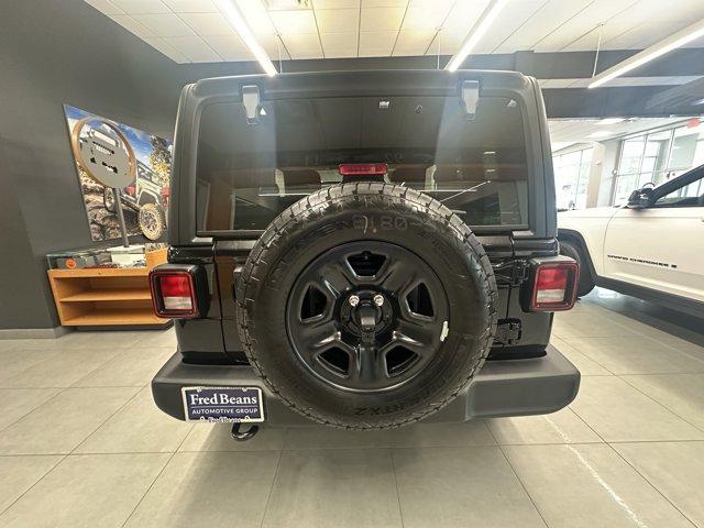 2025 Jeep Wrangler Vehicle Photo in Doylsetown, PA 18901