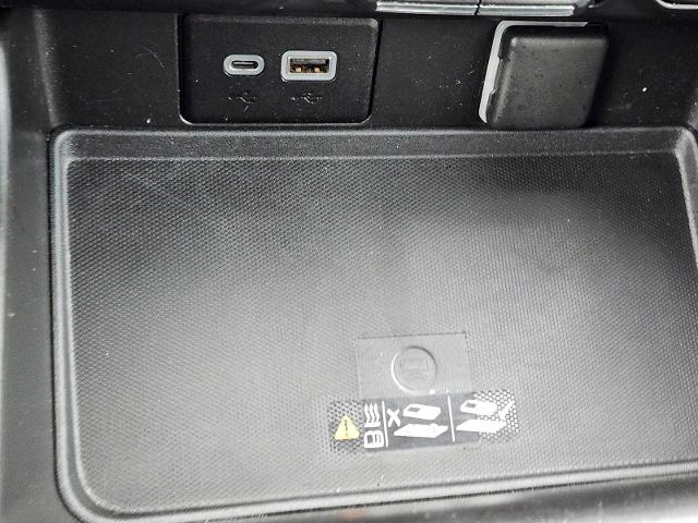 2022 Chevrolet Suburban Vehicle Photo in DENTON, TX 76210-9321