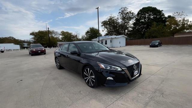 Used 2019 Nissan Altima SR with VIN 1N4BL4CV4KC222384 for sale in Luling, TX