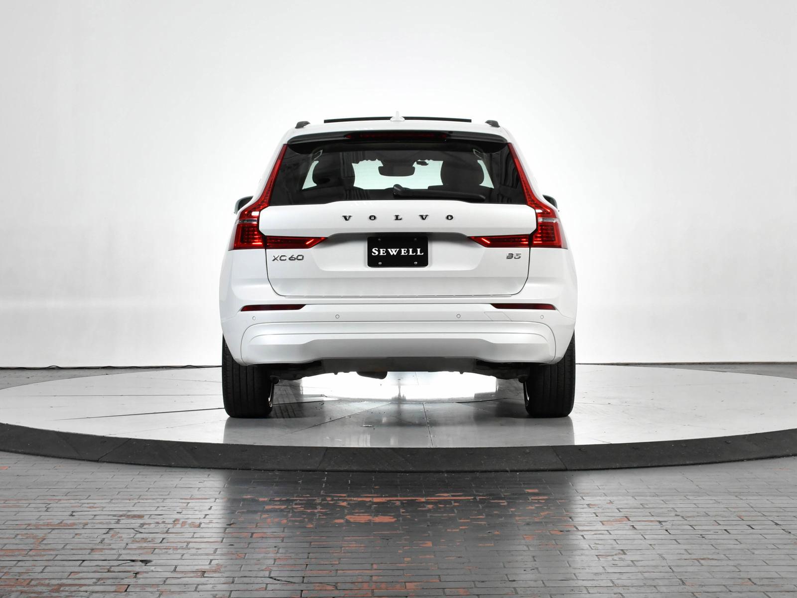 2022 Volvo XC60 Vehicle Photo in DALLAS, TX 75235