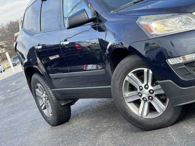 Used 2017 Chevrolet Traverse LS with VIN 1GNKRFED3HJ148198 for sale in Tinley Park, IL