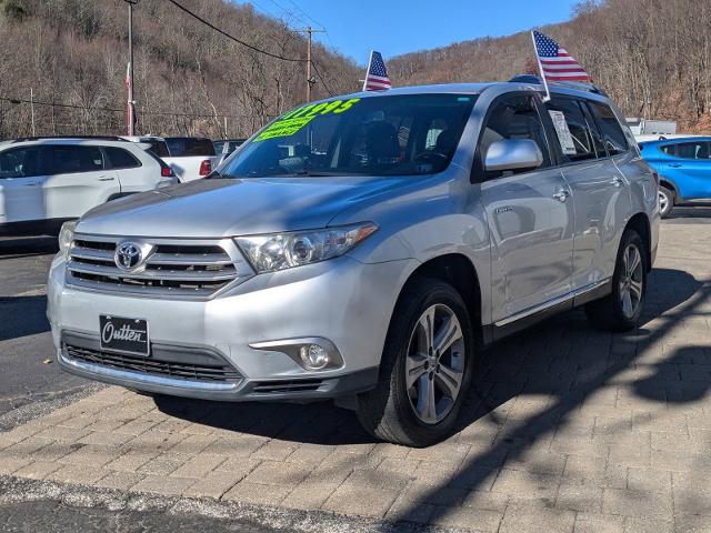 Used 2013 Toyota Highlander Limited with VIN 5TDDK3EH0DS186606 for sale in Allentown, PA