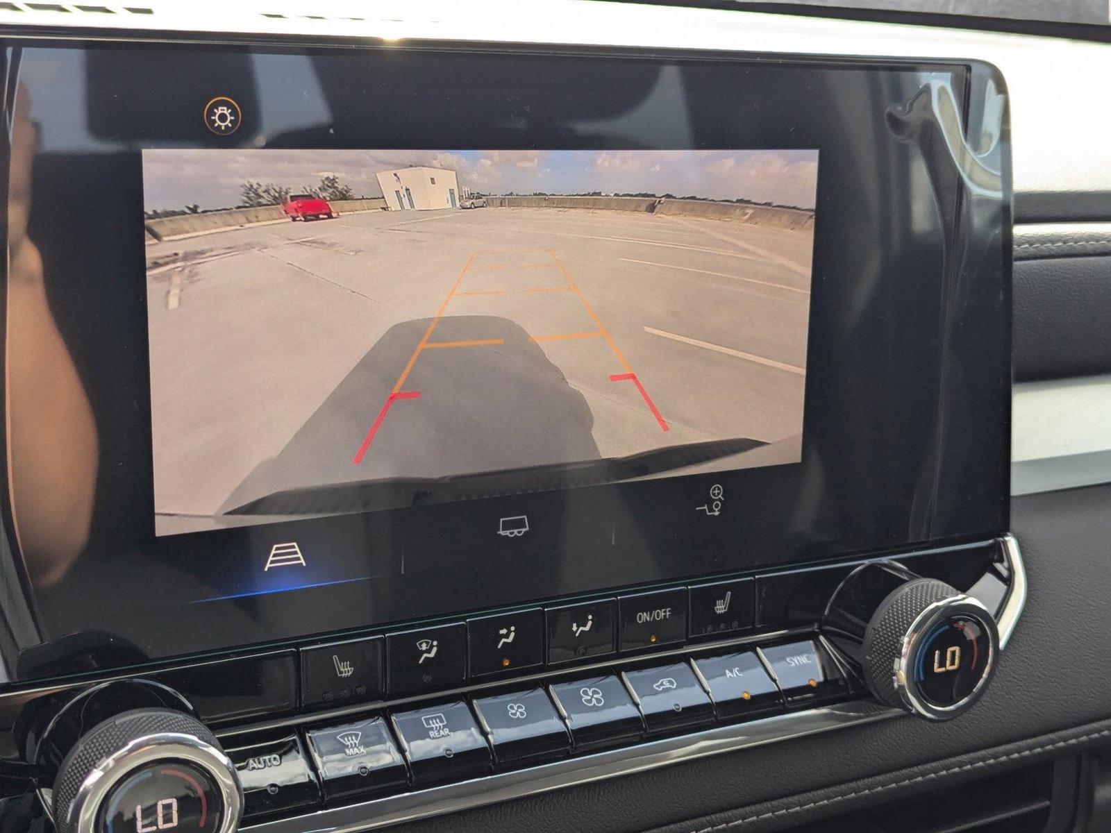 2024 Chevrolet Colorado Vehicle Photo in PEMBROKE PINES, FL 33024-6534