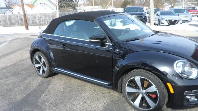 Used 2014 Volkswagen Beetle R-Line with VIN 3VW7T7ATXEM800622 for sale in Arcanum, OH