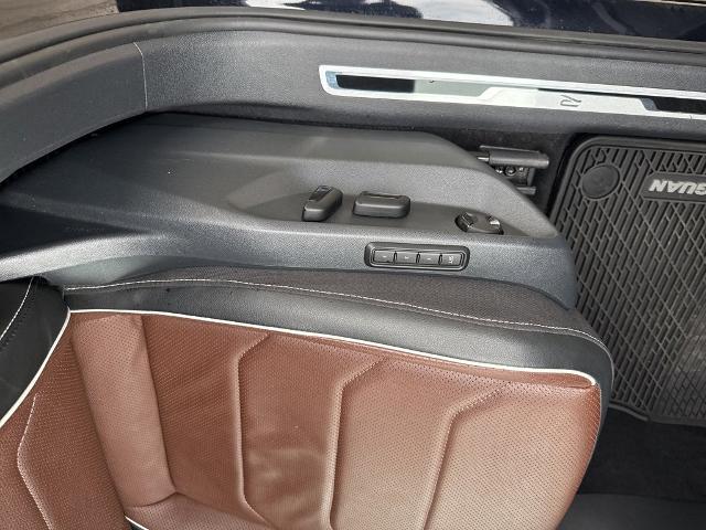 2023 Volkswagen Tiguan Vehicle Photo in MANHATTAN, KS 66502-5036