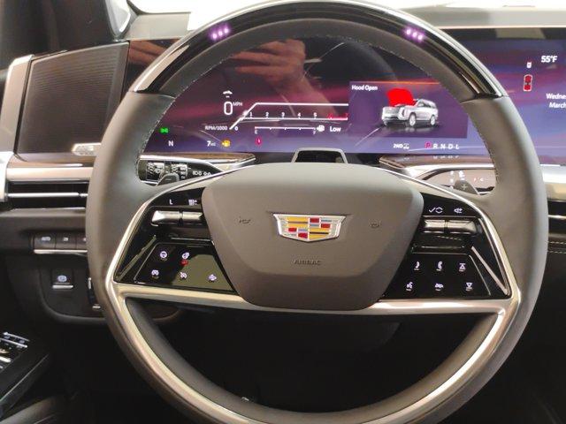 2025 Cadillac Escalade Vehicle Photo in PINEVILLE, NC 28134-8495