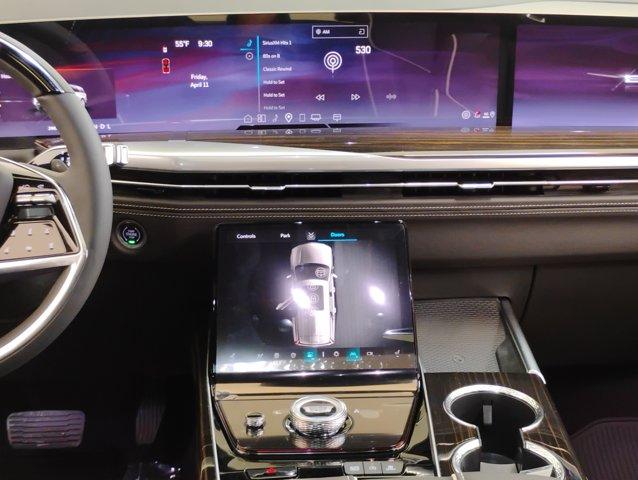 2025 Cadillac Escalade Vehicle Photo in PINEVILLE, NC 28134-8495
