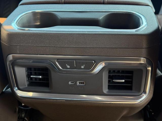2024 GMC Sierra 2500 HD Vehicle Photo in COLUMBIA, MO 65203-3903