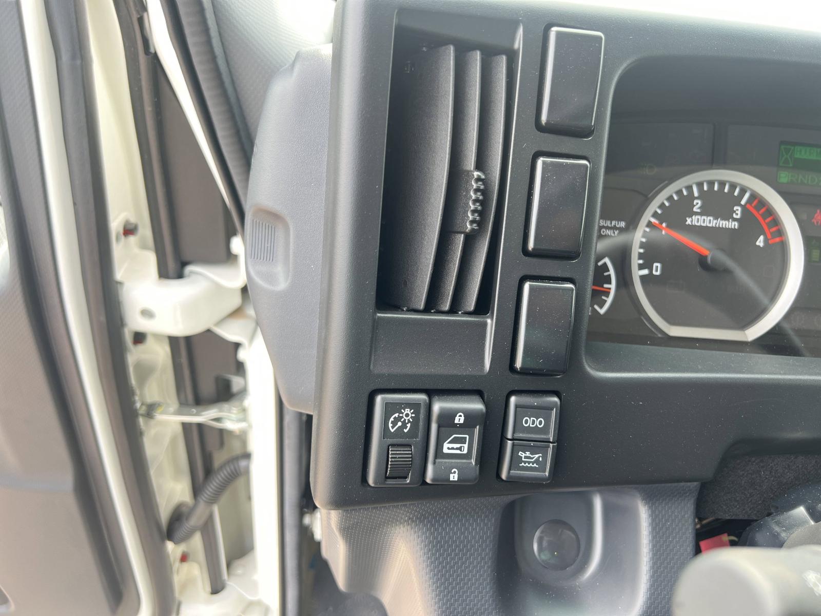 2024 Chevrolet Low Cab Forward 5500 XD Vehicle Photo in GEORGETOWN, TX 78626-7508
