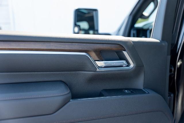 2025 Chevrolet Silverado 2500 HD Vehicle Photo in PLYMOUTH, MA 02360-4801