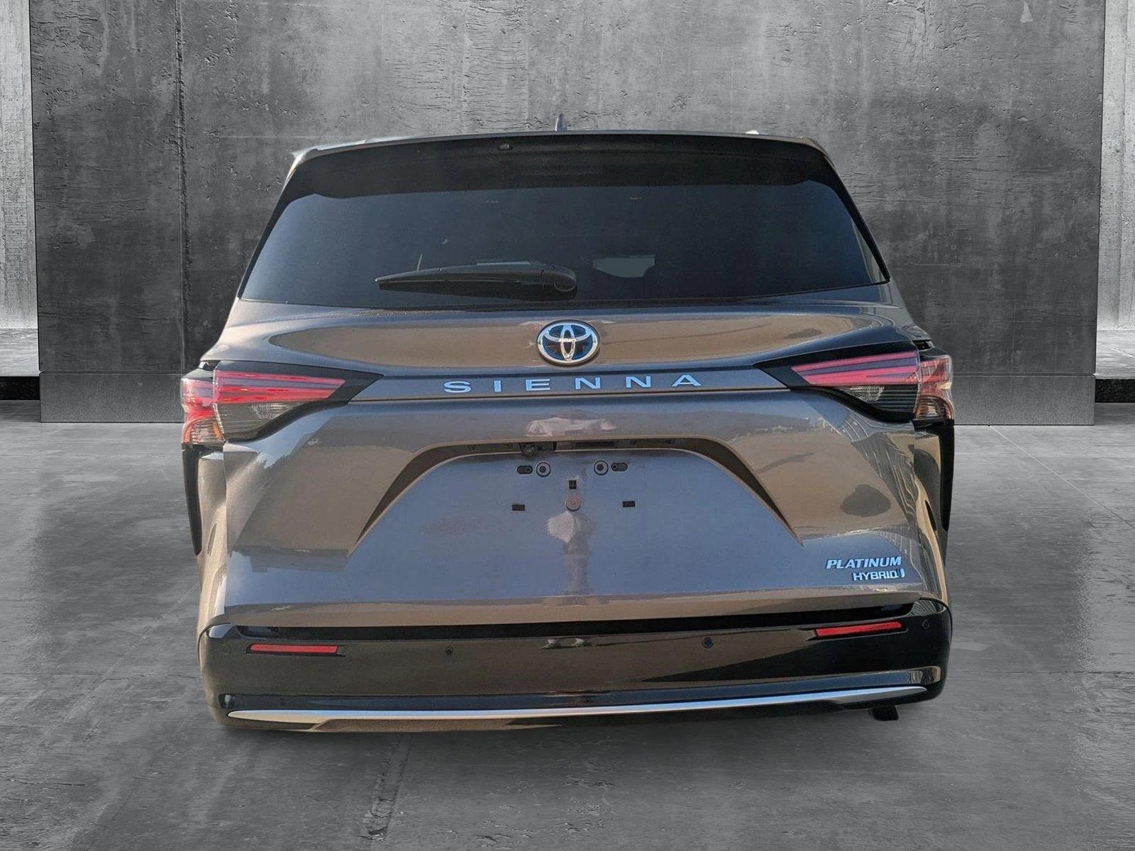 2024 Toyota Sienna Vehicle Photo in Winter Park, FL 32792