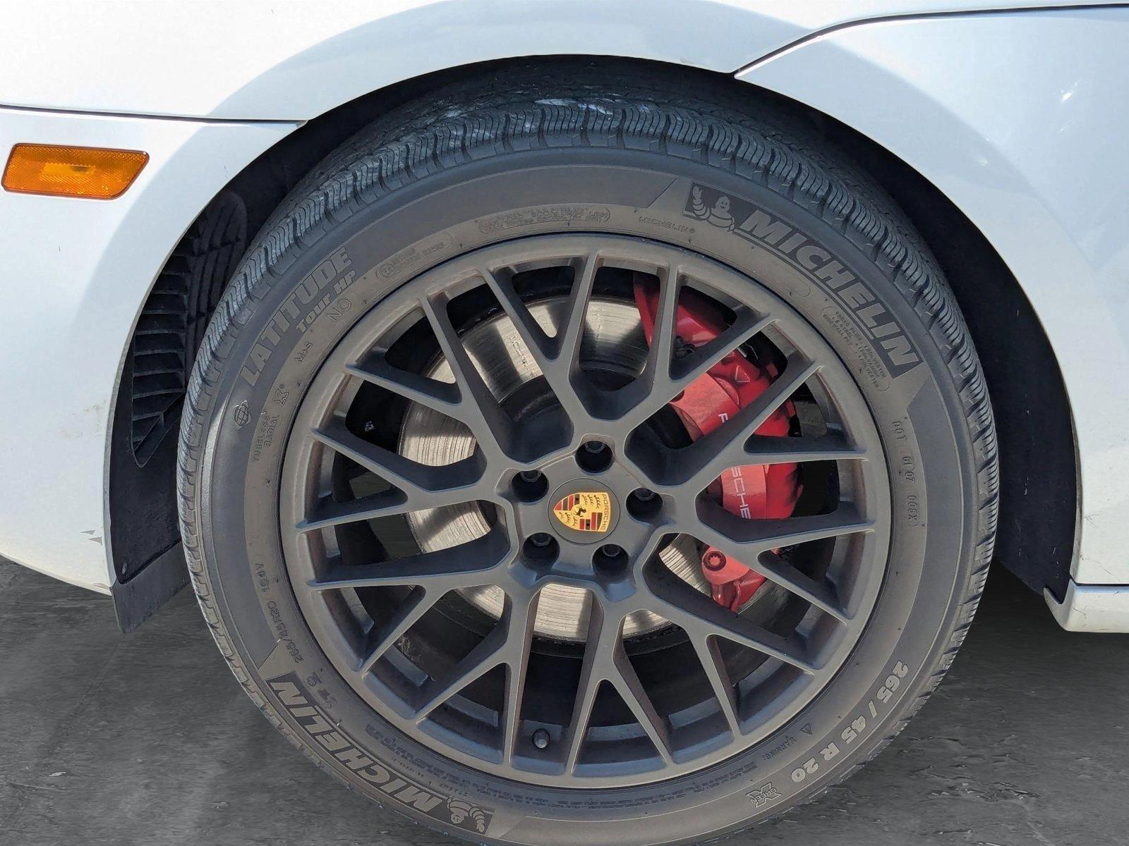 2017 Porsche Macan Vehicle Photo in Miami, FL 33169