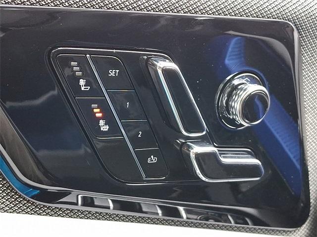 2025 Cadillac OPTIQ Vehicle Photo in ALLENTOWN, PA 18103-7399
