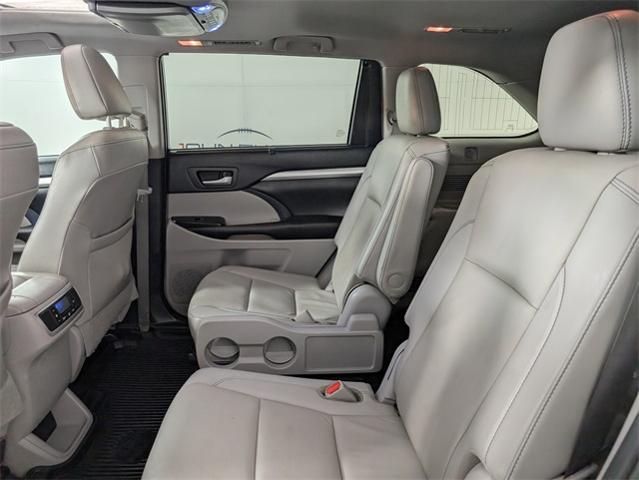 2019 Toyota Highlander Vehicle Photo in ENGLEWOOD, CO 80113-6708
