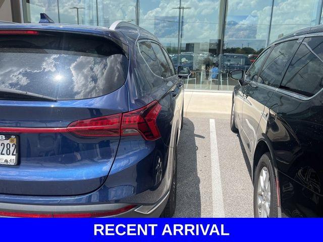 2021 Hyundai SANTA FE Vehicle Photo in Merrillville, IN 46410