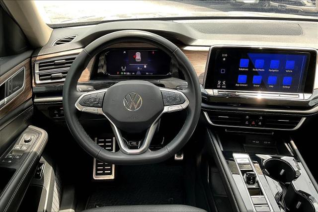 2024 Volkswagen Atlas Vehicle Photo in San Antonio, TX 78230