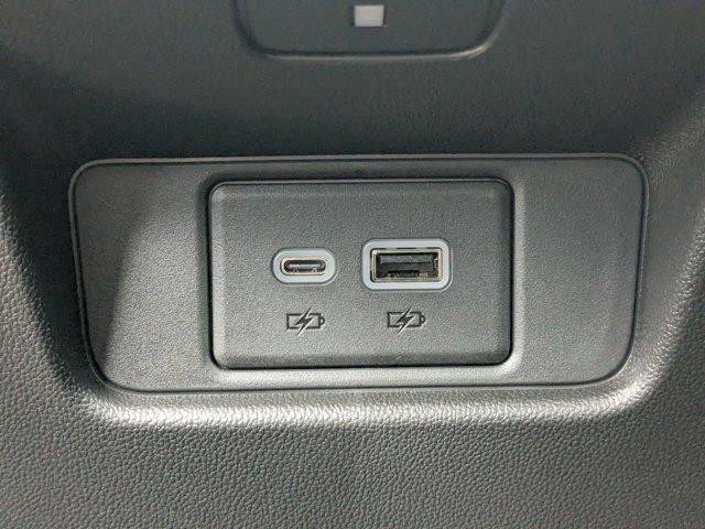 2025 Cadillac XT6 Vehicle Photo in BRUNSWICK, GA 31525-1881