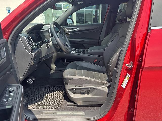 2024 Volkswagen Atlas Cross Sport Vehicle Photo in HARRISBURG, PA 17111-1033