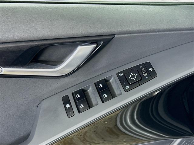 2023 Kia Niro Vehicle Photo in Everett, WA 98204