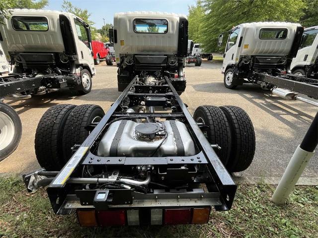 2025 Chevrolet Low Cab Forward 4500 Vehicle Photo in ALCOA, TN 37701-3235