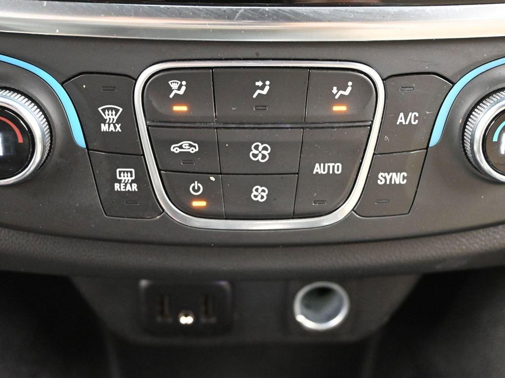 2024 Chevrolet Traverse Limited Vehicle Photo in Cedar Rapids, IA 52402