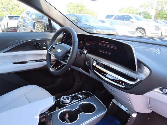 2025 Cadillac LYRIQ Vehicle Photo in DELRAY BEACH, FL 33483-3294