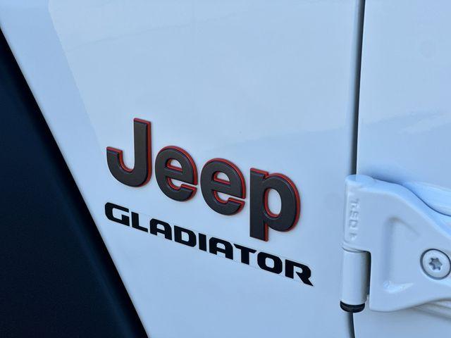 2022 Jeep Gladiator Vehicle Photo in RIVERSIDE, CA 92504-4106