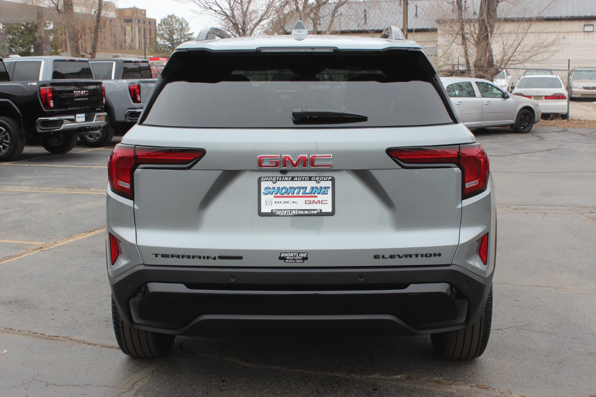 2025 GMC Terrain Vehicle Photo in AURORA, CO 80012-4011