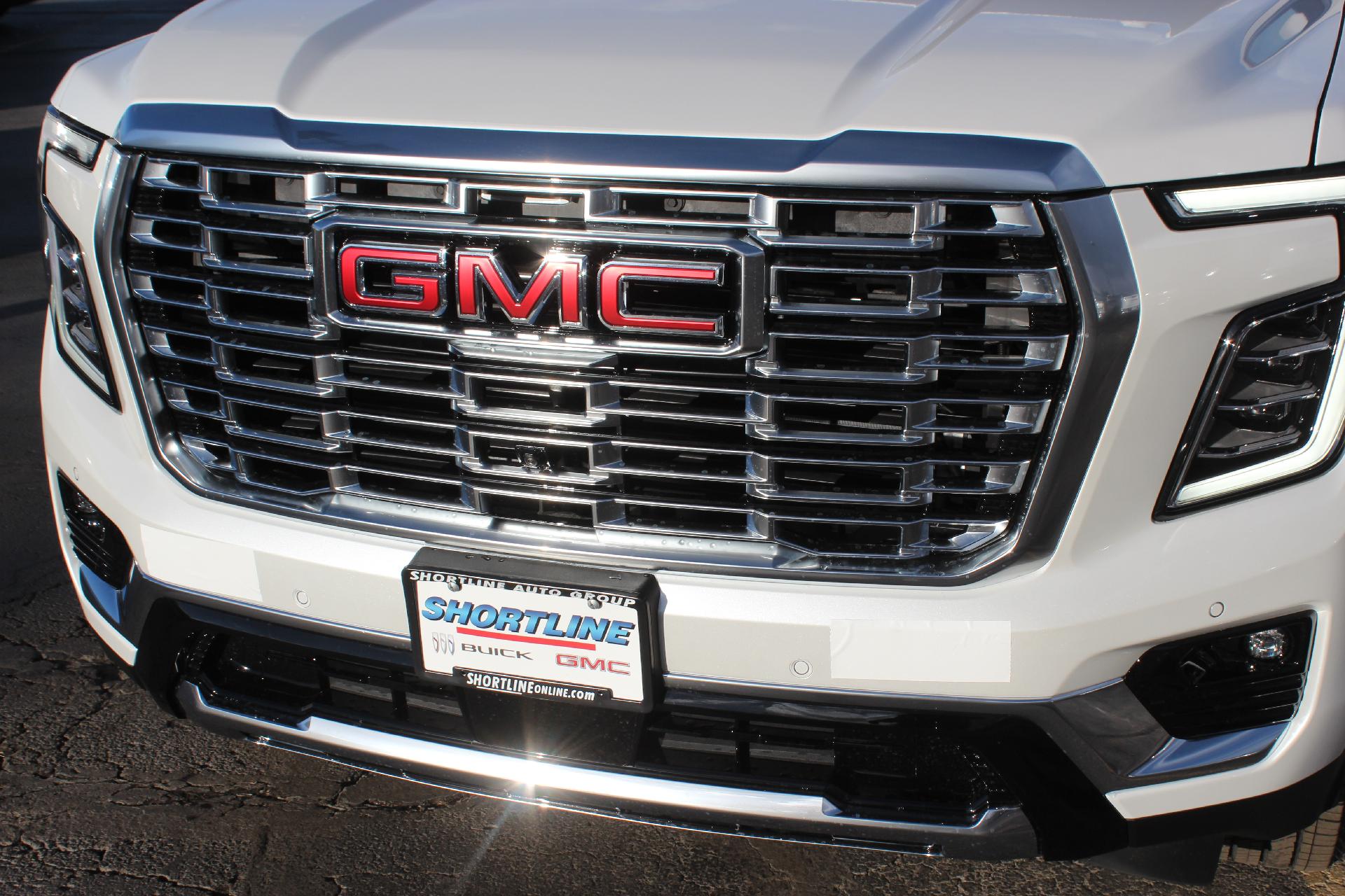 2025 GMC Yukon Vehicle Photo in AURORA, CO 80012-4011