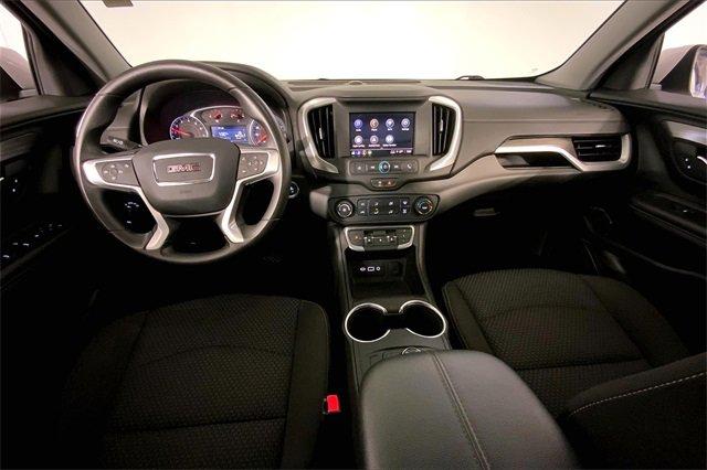 2024 GMC Terrain Vehicle Photo in KANSAS CITY, MO 64114-4502