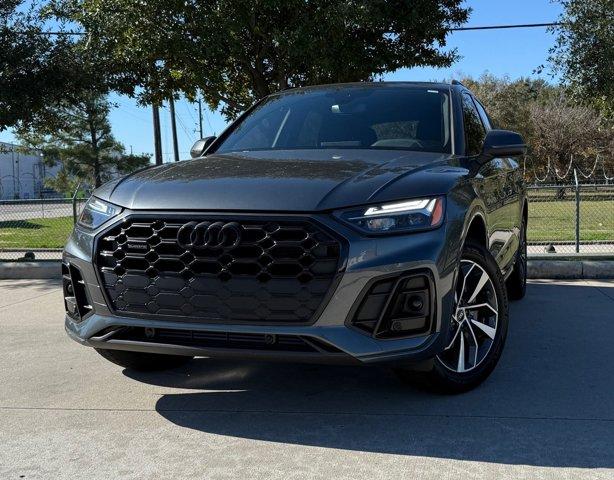 2024 Audi Q5 Vehicle Photo in HOUSTON, TX 77090