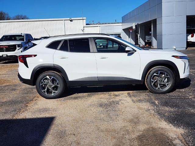 2025 Chevrolet Trax Vehicle Photo in PARIS, TX 75460-2116