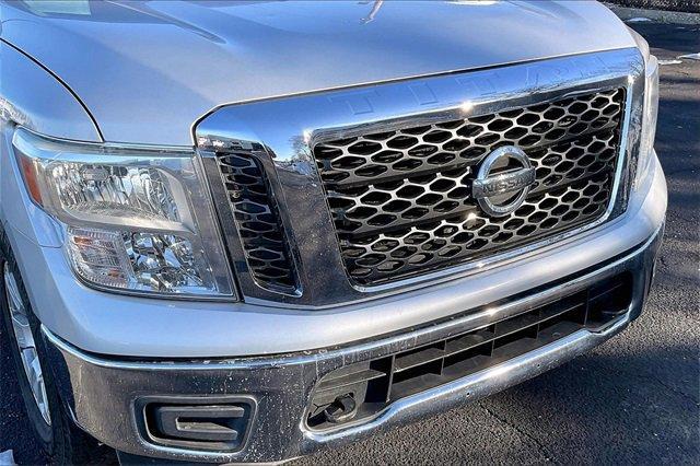 2017 Nissan Titan Vehicle Photo in INDEPENDENCE, MO 64055-1314