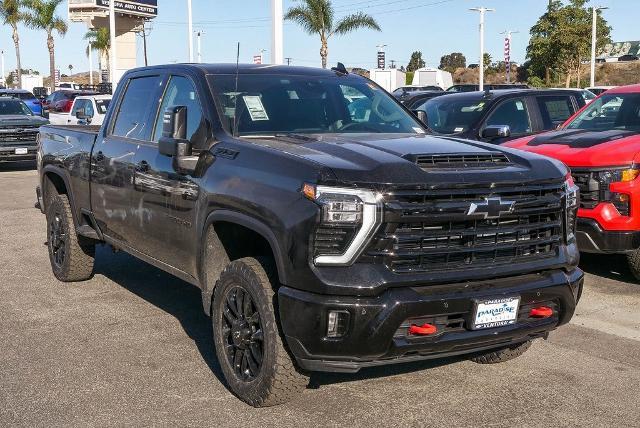 2025 Chevrolet Silverado 2500 HD Vehicle Photo in VENTURA, CA 93003-8585