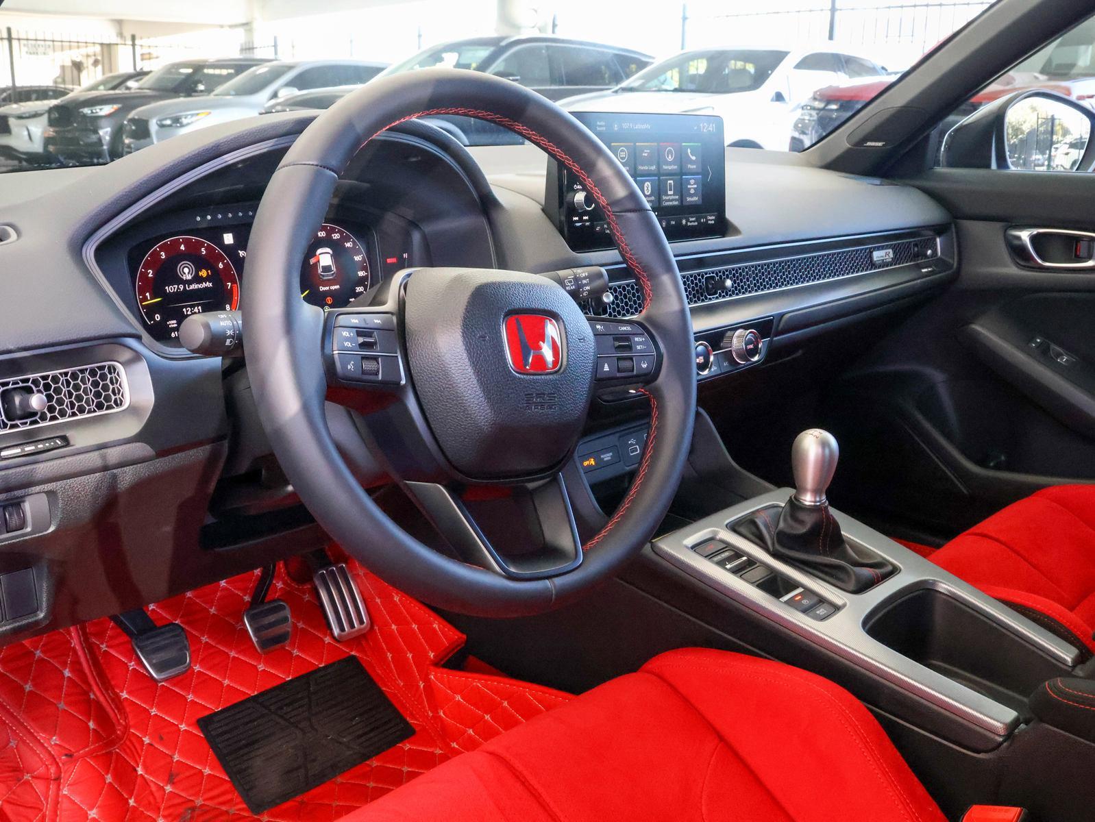 2024 Honda Civic Type R Vehicle Photo in DALLAS, TX 75209-3095