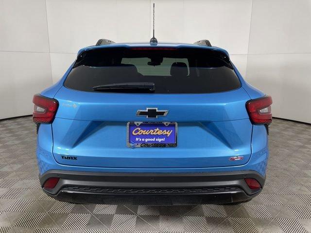 2025 Chevrolet Trax Vehicle Photo in PHOENIX, AZ 85014-3381