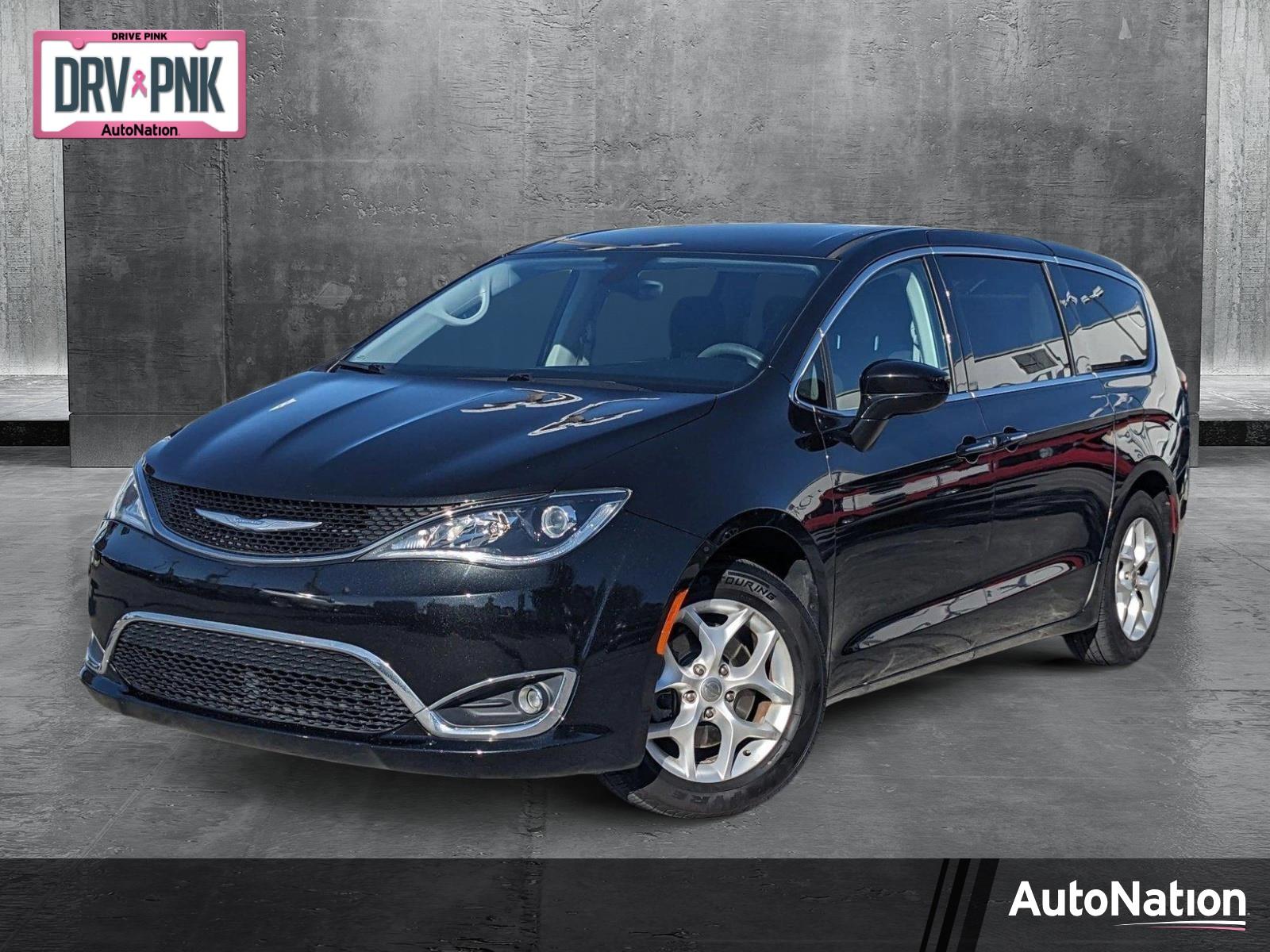 2018 Chrysler Pacifica Vehicle Photo in MIAMI, FL 33172-3015