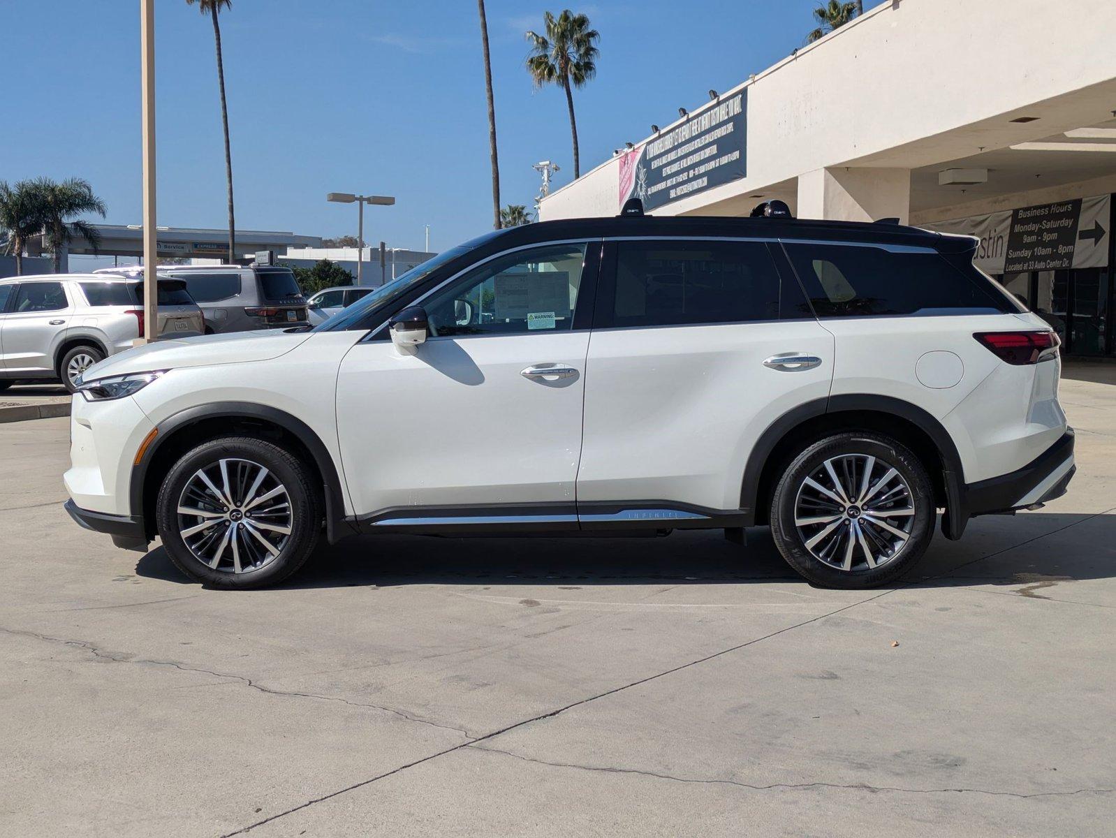 2025 INFINITI QX60 Vehicle Photo in Tustin, CA 92782