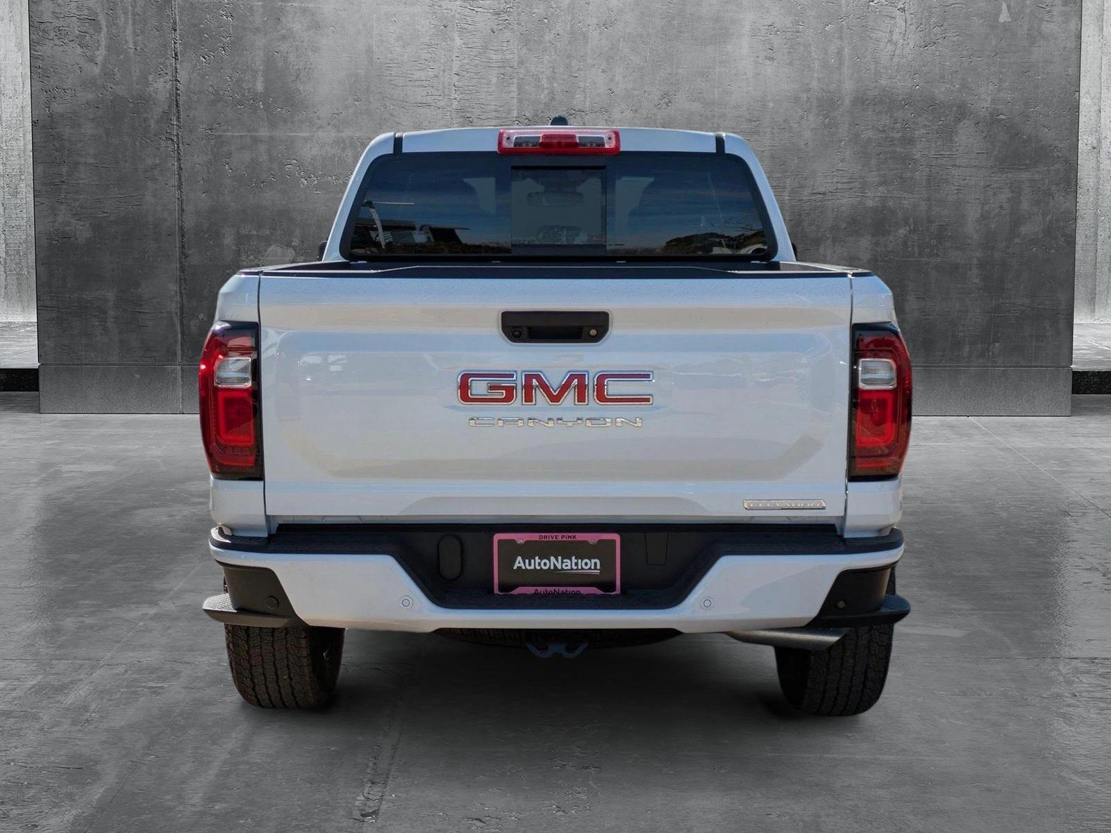 2024 GMC Canyon Vehicle Photo in GOLDEN, CO 80401-3850