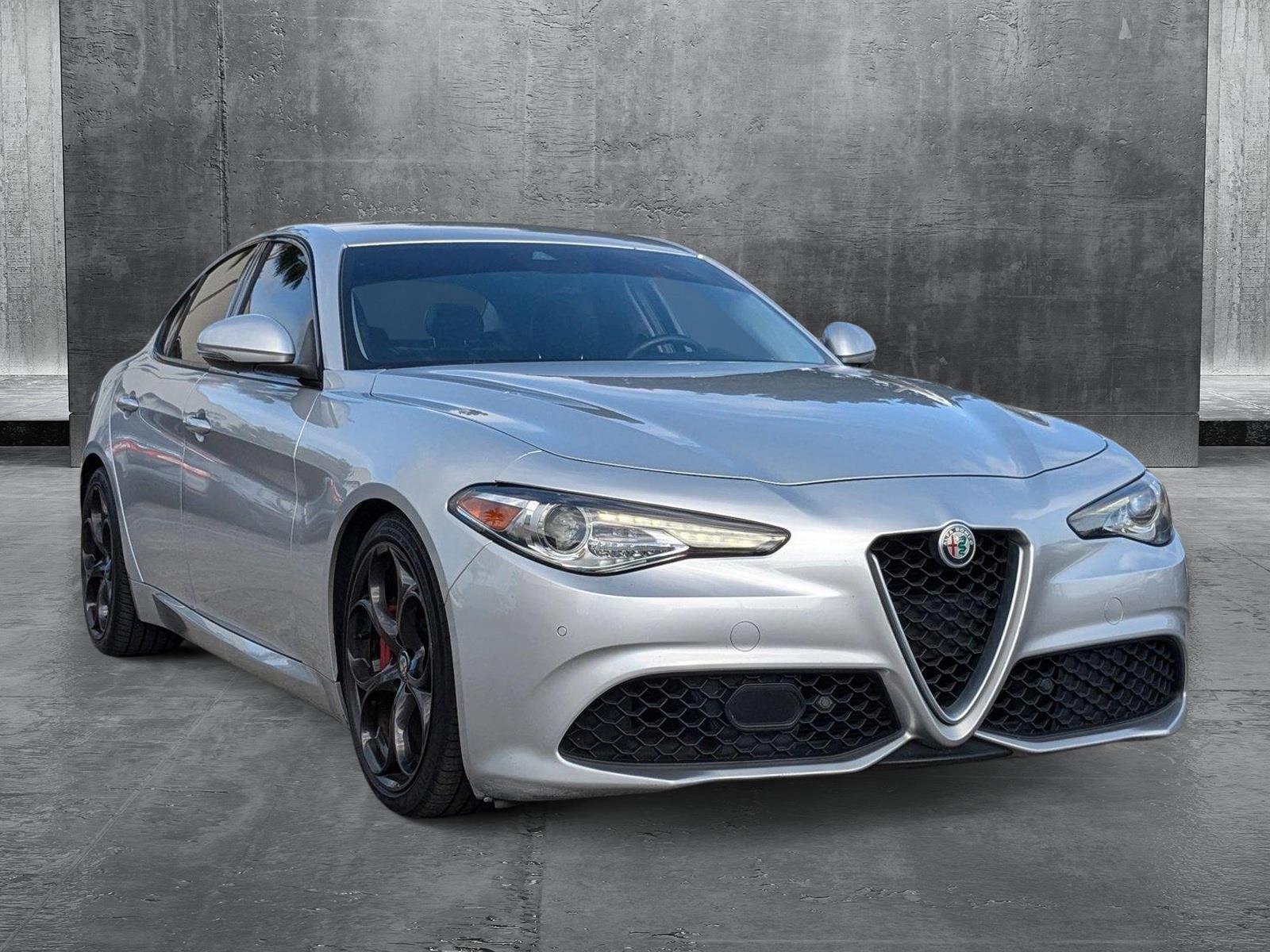 2018 Alfa Romeo Giulia Vehicle Photo in Hollywood, FL 33021