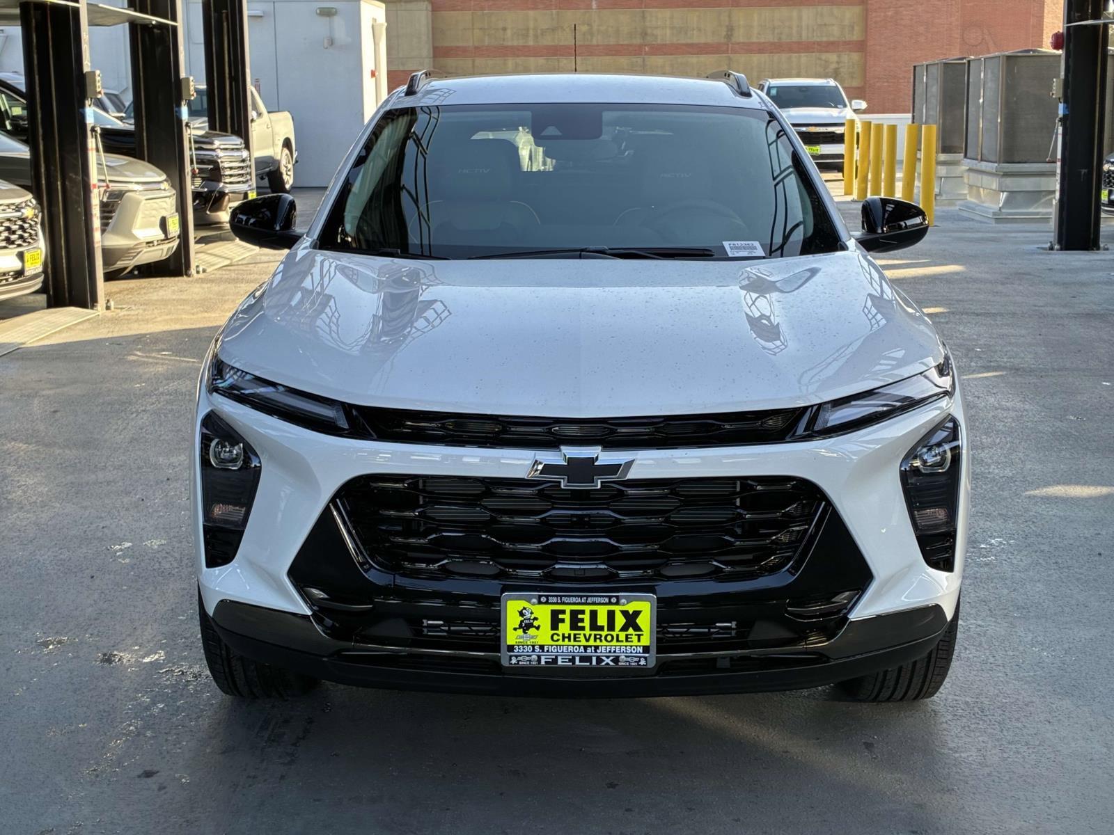 2025 Chevrolet Trax Vehicle Photo in LOS ANGELES, CA 90007-3794